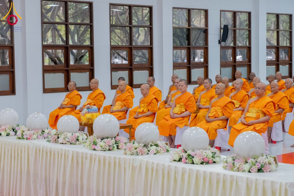 ภาพ No.294213:วันอาทิตย์ที่ 14 ธันวาคม พ.ศ.2568 พิธีเจริญพระพุทธมนต์สมโภชดวงแก้วลูกนิมิตเอก และดวงแก้วนิมิตปฏิบัติธรรม อัญเชิญประดิษฐาน  ณ วัดพระธรรมกายในประเทศสหรัฐอเมริกาและประเทศเยอรมนี 7 แห่ง ณ อาคารปลูกศรัทธา 2 วัดพระธรรมกาย