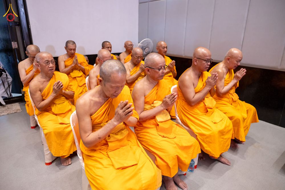 ภาพ No.332309:วันเสาร์ที่ 6 มิถุนายน พ.ศ.2569 พิธีต้อนรับสัญญาบัตร พัดยศ พระราชภาวนาวชิรวิเทศ วิ. ณ อุโบสถพระไตรปิฏก วัดพระธรรมกาย
