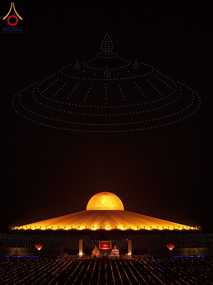 ภาพ No.307250:วันที่ 31 มกราคม พ.ศ. 2569  พิธีจุดประทีปธรรมถวายเป็นพุทธบูชา  และบูชาธรรมมหาปูชนียาจารย์ (ภาพชุดที่ 1) ณ วัดพระธรรมกาย ปทุมธานี ในโครงการธรรมยาตรา กตัญญูบูชา มหาปูชนียาจารย์ พระมงคลเทพมุนี(สด จนฺทสโร) พระผู้ปราบมาร อนุสรณ์สถาน 7 แห่ง ปีที่ 14