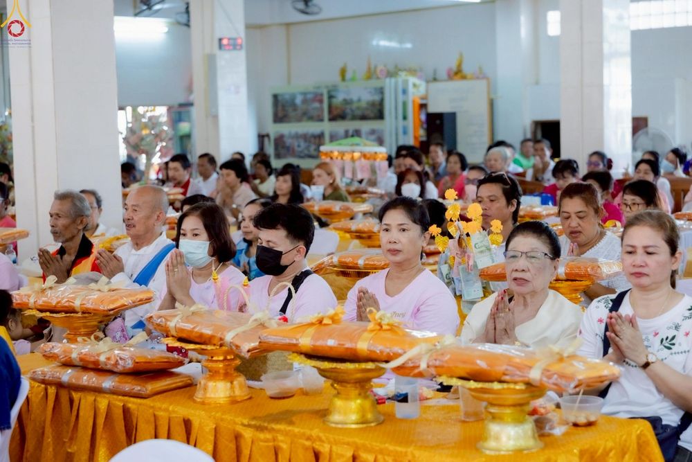 ภาพ No.253885:วันที่ 12 ตุลาคม พ.ศ. 2568 พิธีทอดกฐินสามัคคีทั่วไทย 30,000 วัด โดยคณะศิษยานุศิษย์ บูชาธรรม 81 ปี หลวงพ่อธัมมชโย ณ วัดทำเลทอง อ.ลำลูกกา จ.ปทุมธานี
