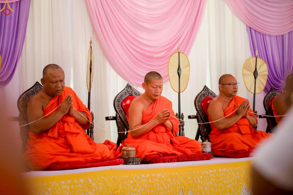 ภาพ No.255303:วันที่ 12 ตุลาคม พ.ศ. 2568 พิธีทอดกฐินสามัคคีทั่วไทย 30,000 วัด โดยคณะศิษยานุศิษย์ บูชาธรรม 81 ปี หลวงพ่อธัมมชโย ณ วัดราชคีรีหิรัญญาราม ต.วังทอง อ.วังทอง จ.พิษณุโลก