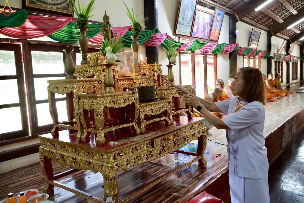 ภาพ No.267012:วันที่ 23 ตุลาคม พ.ศ. 2568 พิธีทอดกฐินสามัคคีทั่วไทย ณ วัดหนองมน อำเภอท่าวุ้ง จังหวัดลพบุรี โดยคณะศิษยานุศิษย์ บูชาธรรม 81 ปี หลวงพ่อธัมมชโย