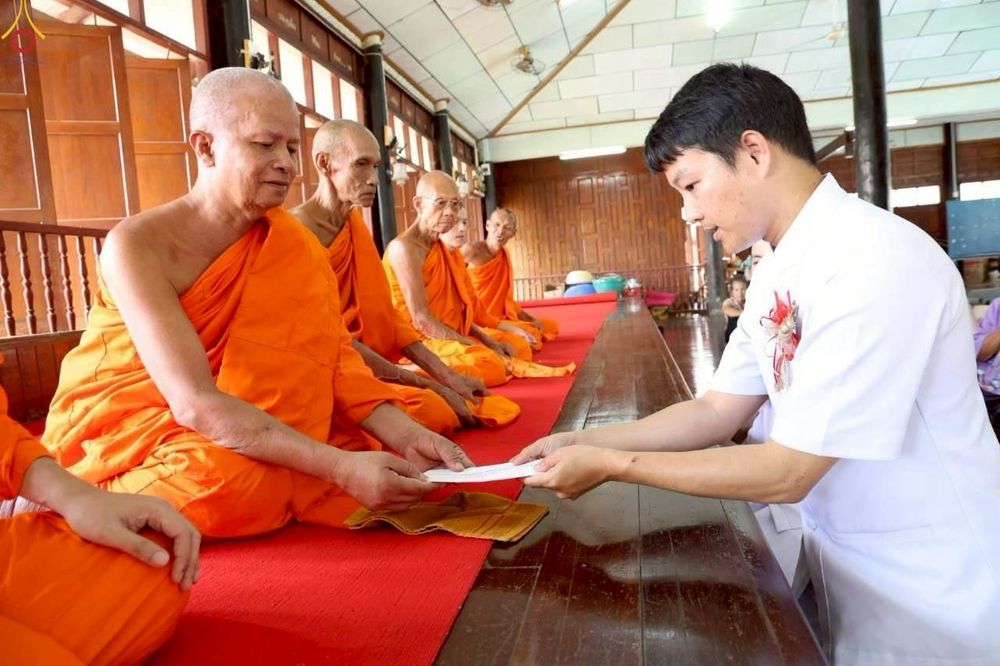 ภาพ No.265185:วันที่ 12 ตุลาคม พ.ศ. 2568 พิธีทอดกฐินสามัคคีทั่วไทย ณ วัดบางสะแก ต.บางสะแก อ.บางคนที จ.สมุทรสงคราม โดยคณะศิษยานุศิษย์ บูชาธรรม 81 ปี หลวงพ่อธัมมชโย