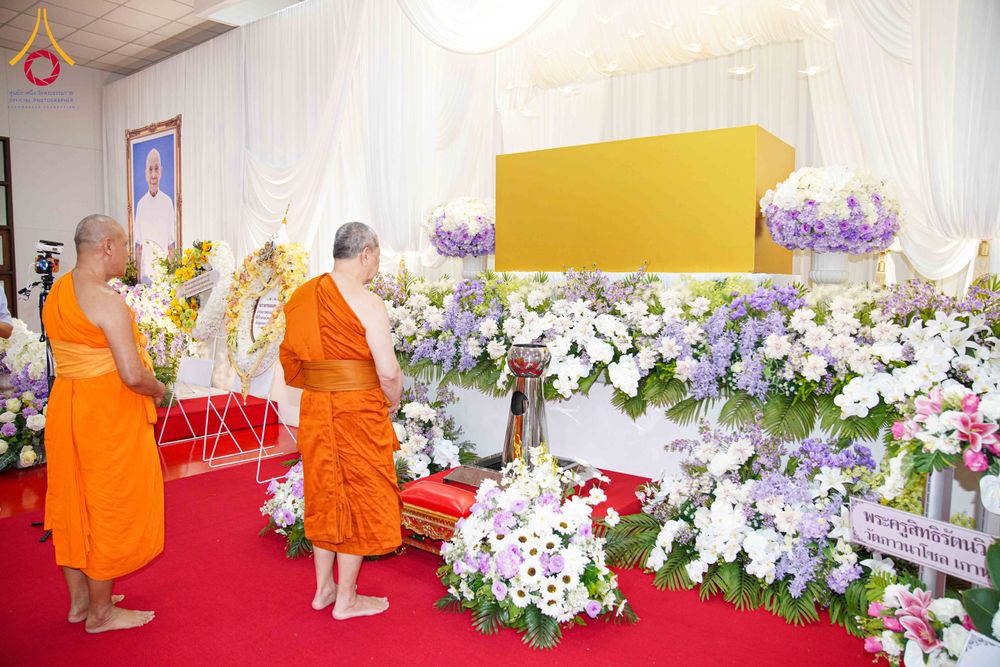 ภาพ No.315110:วันจันทร์ที่ 23 มีนาคม พ.ศ. 2569 พิธีบำเพ็ญกุศล คุณพ่อณรงค์ จินตมากุล  สิริอายุ 99 ปี 11 เดือน โยมบิดา พระครูปลัดรัตนวีรวัฒน์ (รังสฤษดิ์ อิทฺธิจินตโก) ที่ปรึกษาเจ้าคณะจังหวัดปทุมธานี เจ้าอาวาสวัดพระธรรมกาย  ณ ห้องปลูกศรัทธา 2 วัดพระธรรมกาย ปทุมธานี