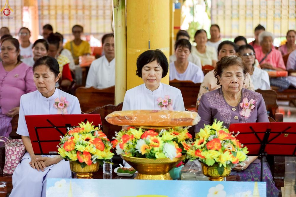 ภาพ No.250903:วันพุธที่ 8 ตุลาคม พ.ศ. 2568 พิธีทอดกฐินสามัคคีทั่วไทย 30,000 วัด โดยคณะศิษยานุศิษย์ บูชาธรรม 81 ปี หลวงพ่อธัมมชโย ณ วัดทองธรรมเนียบศรัทธาราม อ.พรหมพิราม จ.พิษณุโลก