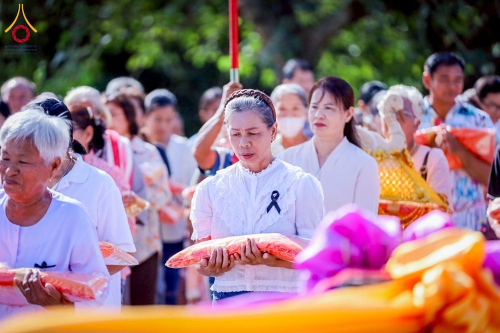 ภาพ No.275401:วันที่ 5 พฤศจิกายน พ.ศ. 2568 พิธีทอดกฐินสามัคคีทั่วไทย ณ วัดหนองสระแก ต.บึงกอก อ.บางระกำ จ.พิษณุโลก โดยคณะศิษยานุศิษย์ บูชาธรรม 81 ปี หลวงพ่อธัมมชโย