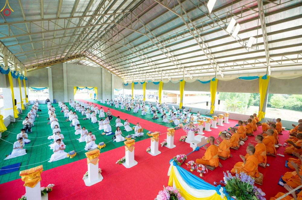 ภาพ No.255235:วันที่ 12 ตุลาคม พ.ศ. 2568 พิธีอัญเชิญพระบรมสารีริกธาตุและบรรจุ ลงในพระเกตุพระประธาน , พิธีทอดกฐินสามัคคีทั่วไทย 30,000 วัด โดยคณะศิษยานุศิษย์ วัดพระธรรมกาย  บูชาธรรม 81 ปี หลวงพ่อธัมมชโย ณ ธุดงคสถานเขาย้อย จ.เพชรบุรี