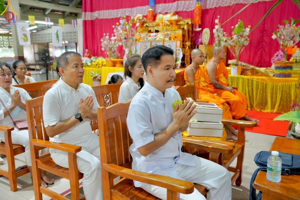ภาพ No.168601:พิธีทอดกฐิน ณ วัดส่องคบ จ.ชัยนาท ในโครงการกฐินสามัคคีทั่วไทย 30,000 วัด บูชาธรรม 80 ปี หลวงพ่อธัมมชโย โดยคณะศิษยานุศิษย์วัดพระธรรมกาย วันที่ 20 ตุลาคม พ.ศ. 2567