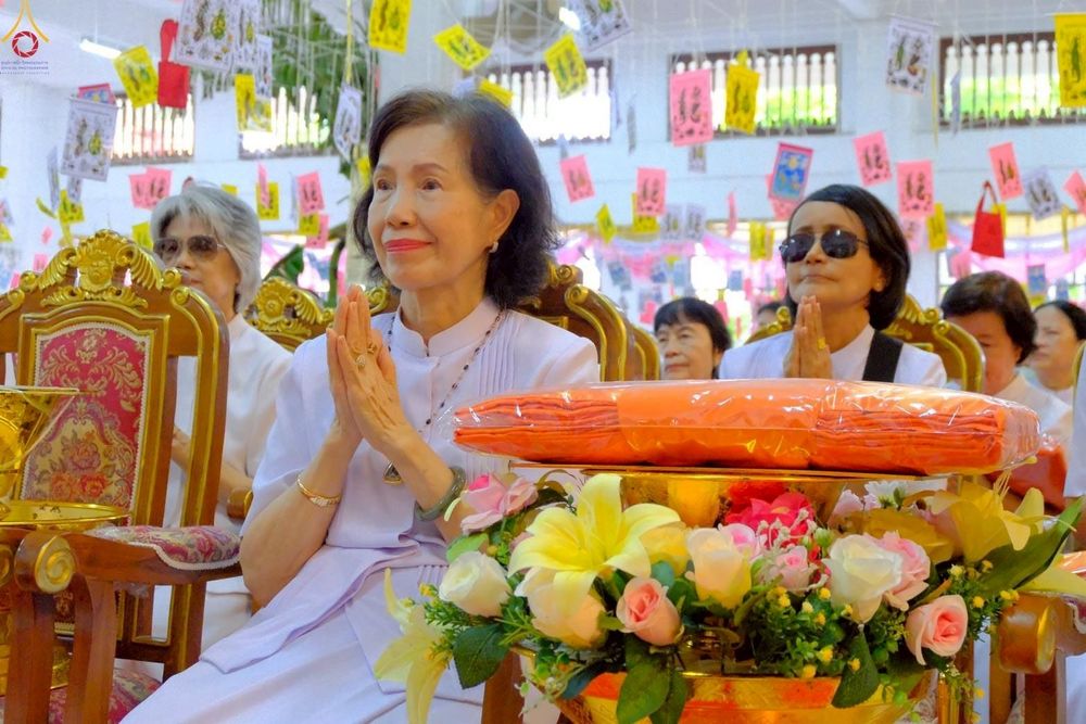 ภาพ No.251343:วันที่ 8 ตุลาคม พ.ศ. 2568 พิธีทอดกฐินสามัคคีทั่วไทย 30,000 วัด โดยคณะศิษยานุศิษย์ บูชาธรรม 81 ปี หลวงพ่อธัมมชโย ณ วัดทองบน กรุงเทพฯ