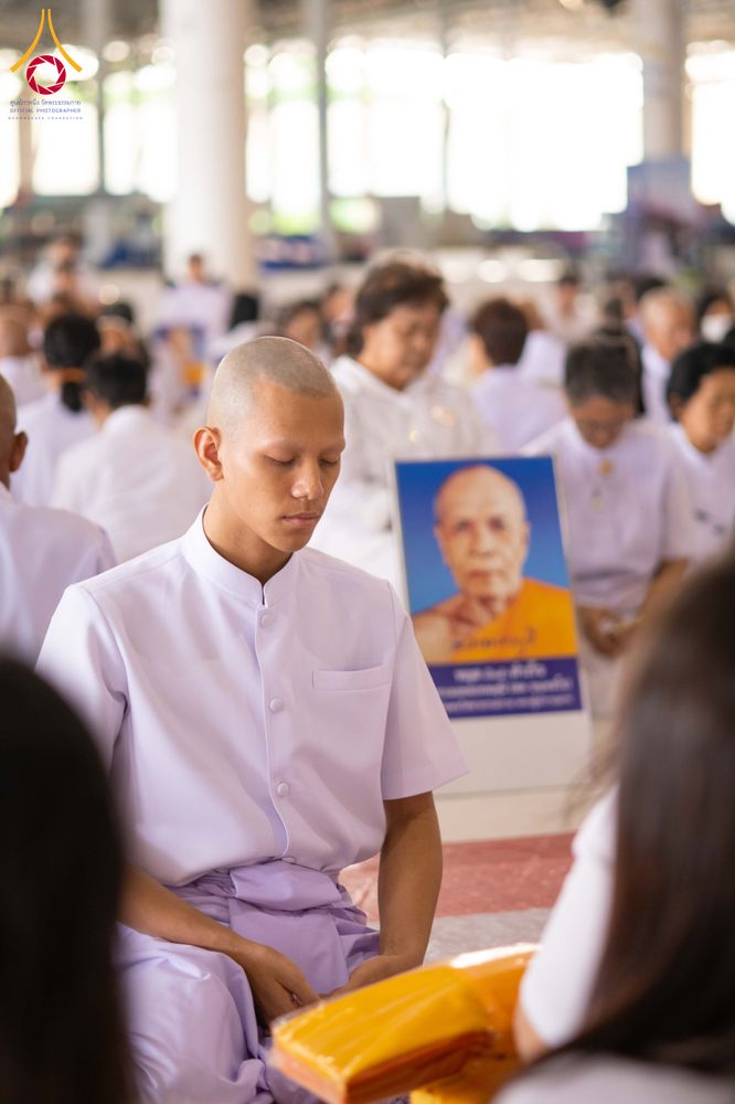 ภาพ No.321284:วันเสาร์ที่ 11 เมษายน พ.ศ.2569 พิธีขอขมาและมอบผ้าไตร โครงการอุปสมบทหมู่ บูชาธรรมหลวงพ่อธัมมชโย พ.ศ.2569 โครงการอุปสมบทหมู่ธรรมทายาท ระดับอุดมศึกษา รุ่น 53 (ภาคฤดูร้อน) ณ วัดพระธรรมกาย ปทุมธานี