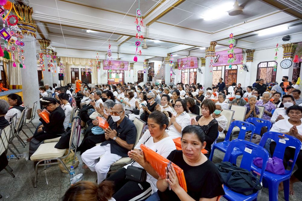 ภาพ No.273416:วันที่ 1 พฤศจิกายน พ.ศ. 2568 พิธีทอดกฐินสามัคคีทั่วไทย ณ วัดทินกรนิมิต อ.เมือง จ.นนทบุรี โดยคณะศิษยานุศิษย์ บูชาธรรม 81 ปี หลวงพ่อธัมมชโย