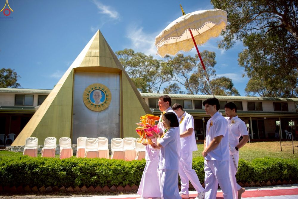 ภาพ No.260569:วันอาทิตย์ที่ 19 ตุลาคม พ.ศ. 2568 พิธีทอดกฐินสามัคคี ณ วัดพระธรรมกายซิดนีย์ ประเทศออสเตรเลีย  เพื่อสร้างอาคารปฏิบัติธรรม “คุณยายอาจารย์มหารัตนอุบาสิกาจันทร์ ขนนกยูง”