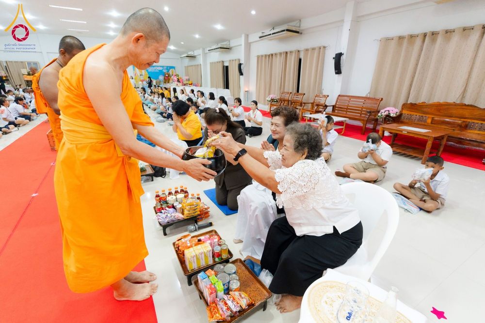 ภาพ No.181317:วันรวมพลังเด็กดีวีสตาร์ ครั้งที่ 17 ณ ธุดงคสถานสุราษฎร์ธานี ต.ขุนทะเล อ.เมือง จ.สุราษฎร์ธานี วันที่ 9 ธันวาคม พ.ศ. 2567