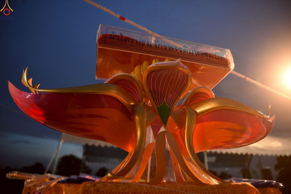 ภาพ No.261541:วันที่ 17-18 ตุลาคม พ.ศ. 2568 พิธีเจริญพระพุทธมนต์คณะสงฆ์ 108 กลั่นแผ่นดินองค์พระเจดีย์สระบุรี สมโภชองค์กฐิน และพิธีทอดกฐิน ณ ศูนย์ปฏิบัติธรรมสระบุรี ในโครงการกฐินสามัคคีทั่วไทย 30,000 วัด บูชาธรรม 81 ปี หลวงพ่อธัมมชโย โดยคณะศิษยานุศิษย์วัดพระธรรมกาย