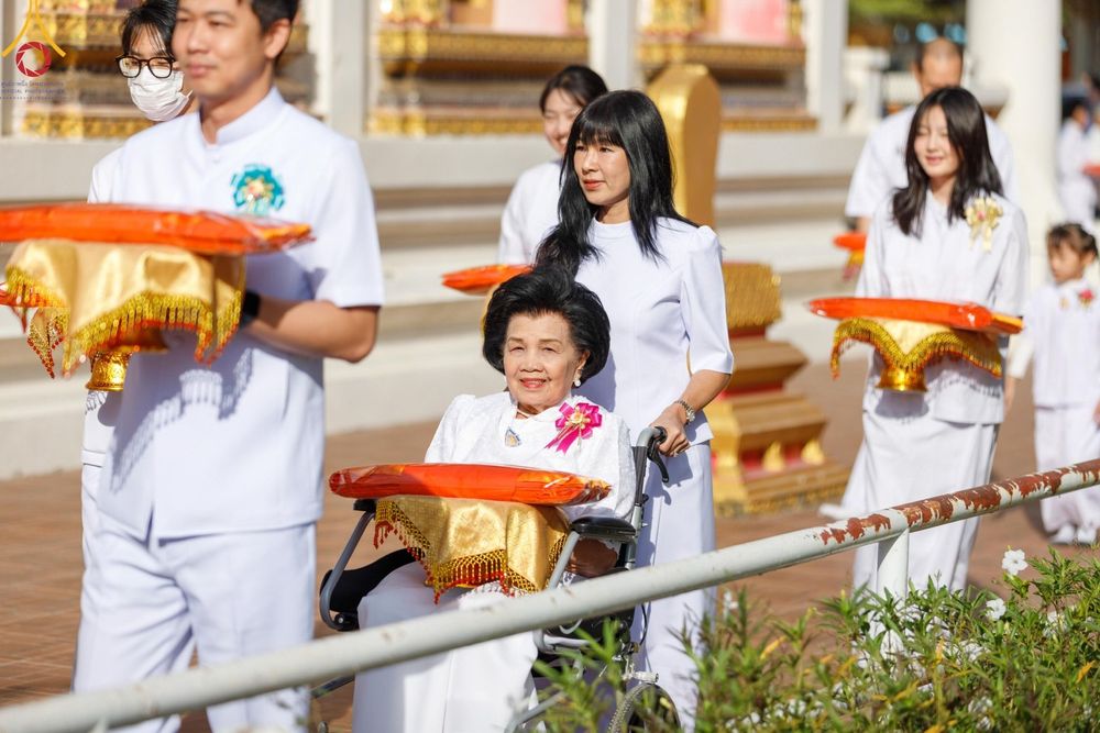 ภาพ No.196682:พิธีทอดผ้าป่าทำนุบำรุงศาสนสถาน ณ วัดสิงห์ ต.บางคูเวียง อ.บางกรวย จ.นนทบุรี ในโครงการธรรมยาตรา กตัญญูบูชา มหาปูชนียาจารย์ พระมงคลเทพมุนี(สด จนฺทสโร) พระผู้ปราบมาร อนุสรณ์สถาน 7 แห่ง ปีที่ 13 วันที่ 17 มกราคม พ.ศ. 2568