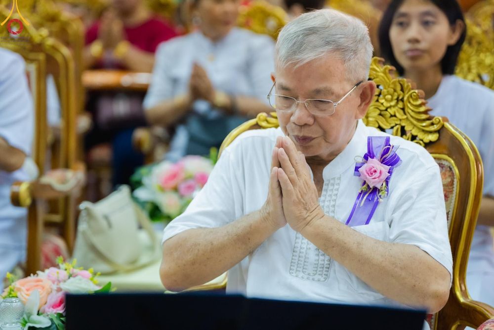 ภาพ No.164283:พิธีทอดกฐิน ณ วัดบ้านงิ้ว จ.ชลบุรี ในโครงการกฐินสามัคคีทั่วไทย 30,000 วัด บูชาธรรม 80 ปี หลวงพ่อธัมมชโย โดย คณะศิษยานุศิษย์วัดพระธรรมกาย วันที่ 20 ตุลาคม พ.ศ. 2567