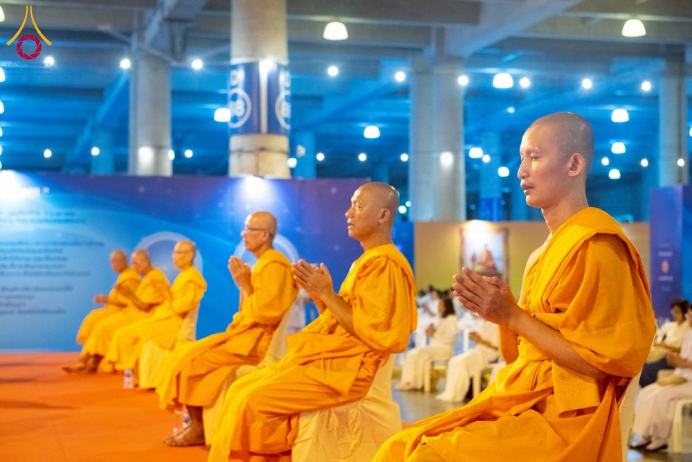 ภาพ No.266462:วันพุธที่ 5 พฤศจิกายน พ.ศ. 2568 (วันพระ ขึ้น 15 ค่ำ เดือน 12) พิธีฉลองชัยสวดมนต์ บทธัมมจักกัปปวัตตนสูตร ครบ 7,844,555,555 จบ ในวันลอยกระทง วัดพระธรรมกาย จ.ปทุมธานี