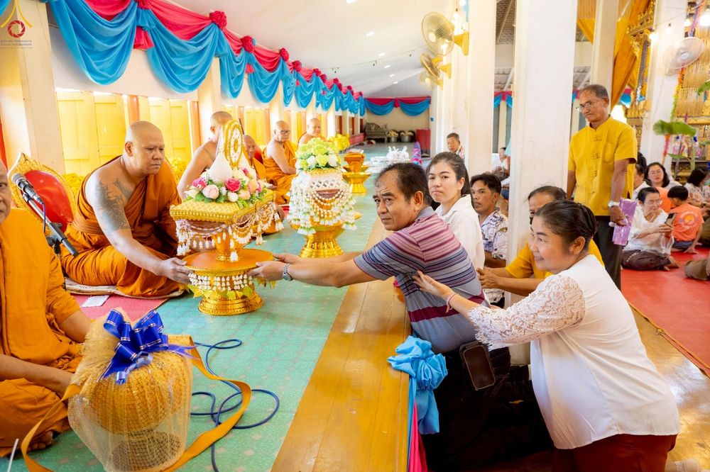 ภาพ No.259532:วันที่ 19 ตุลาคม พ.ศ. 2568 พิธีทอดกฐินสามัคคีทั่วไทย 30,000 วัด โดยคณะศิษยานุศิษย์ บูชาธรรม 81 ปี หลวงพ่อธัมมชโย ณ วัดแก้วฟ้า จ.พระนครศรีอยุธยา