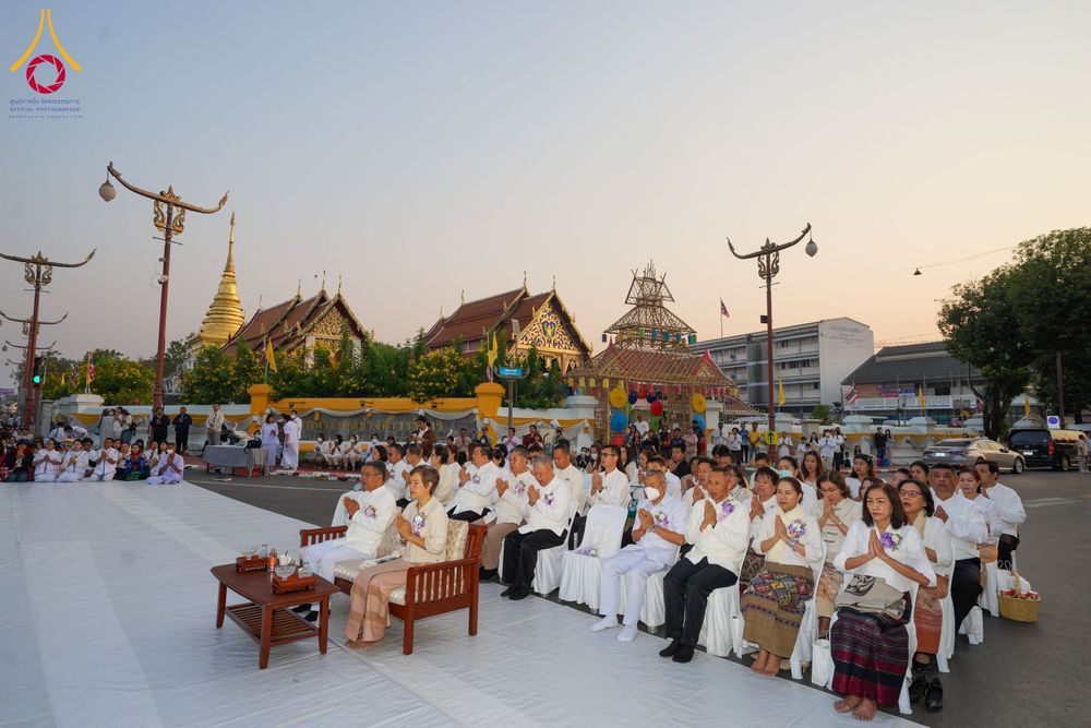 ภาพ No.208622:ตักบาตรพระ 1,743 รูป ครบรอบ 743 ปี นครน่าน ถวายเป็นพุทธบูชา น้อมบุญกุศลอุทิศให้บรรพบุรุษ วันอาทิตย์ ที่ 16 กุมภาพันธ์ พ.ศ. 2568 ณ ถนนคนเดินข่วงเมืองน่าน ต.ในเวียง อ.เมือง จ.น่าน