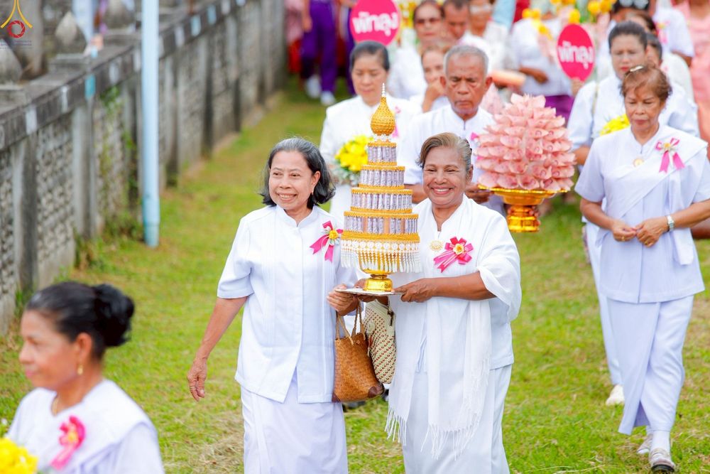 ภาพ No.256689:วันที่ 16 ตุลาคม พ.ศ. 2568 พิธีทอดกฐินสามัคคีทั่วไทย 30,000 วัด โดยคณะศิษยานุศิษย์ บูชาธรรม 81 ปี หลวงพ่อธัมมชโย ณ วัดสุภาษิตาราม ต.เกาะนางคำ อ.ปากพะยูน จ.พัทลุง