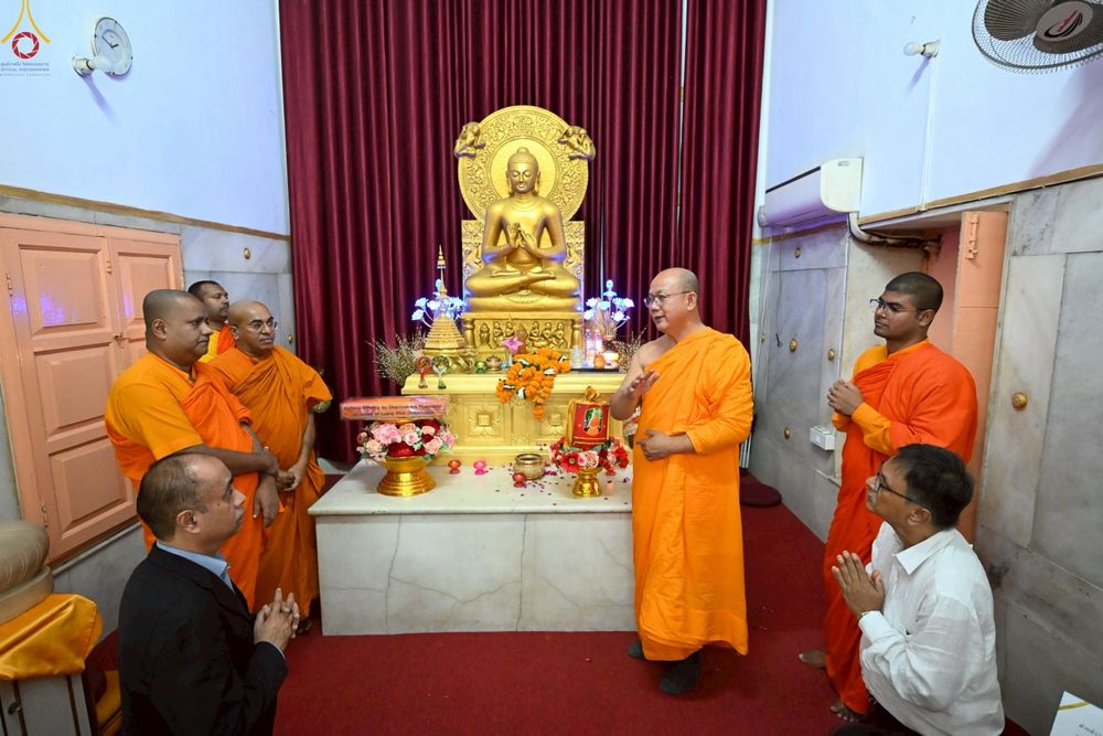 ภาพ No.263392:วันที่ 17 ตุลาคม พ.ศ. 2568 ทอดกฐินสมทบวัดต่างประเทศ ณ วัดมหาโพธิเดลลี ประเทศอินเดีย 