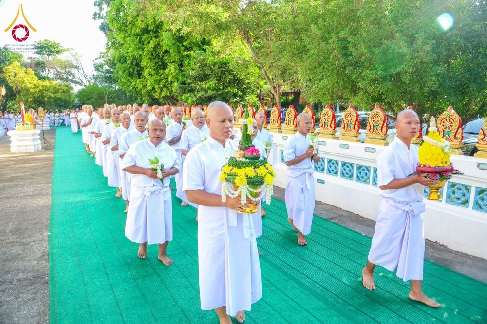 ภาพ No.181219:พิธีบรรพชาอุปสมบท ณ วัดเกาะแก้วประชานุรักษ์ ต.ชัยนาม อ.วังทอง จ.พิษณุโลก ในโครงการบรรพชาอุปสมบท บูชาธรรมมหาปูชนียาจารย์ วันที่ 8 ธันวาคม พ.ศ. 2567
