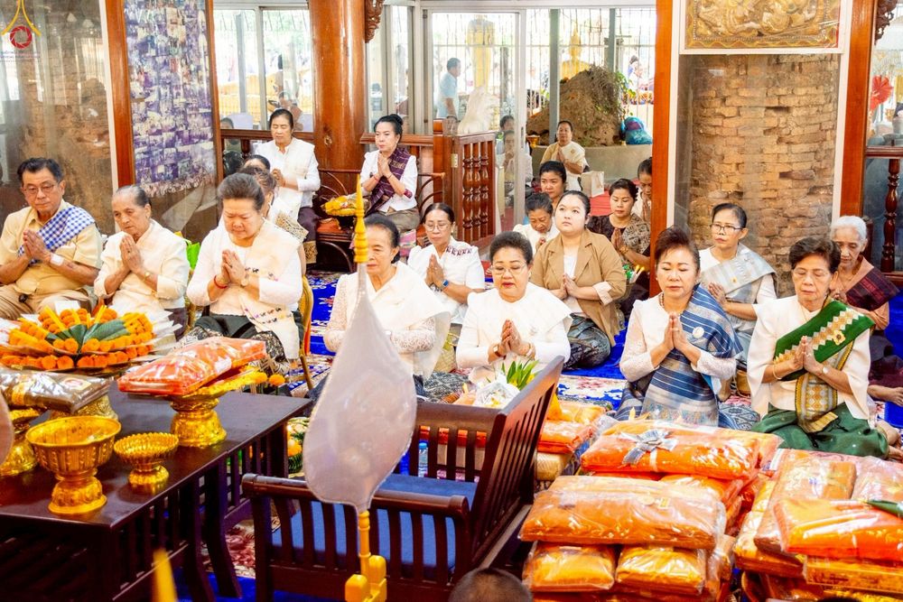 ภาพ No.271713:วันอาทิตย์ที่ 26 ตุลาคม พ.ศ. 2568 กฐินสมทบวัดต่างประเทศ โดยคณะศิษยานุศิษย์ บูชาธรรม 81 ปี  หลวงพ่อธัมมชโย ณ วัดสีอัมพอน นครเวียงจันทน์ สปป.ลาว