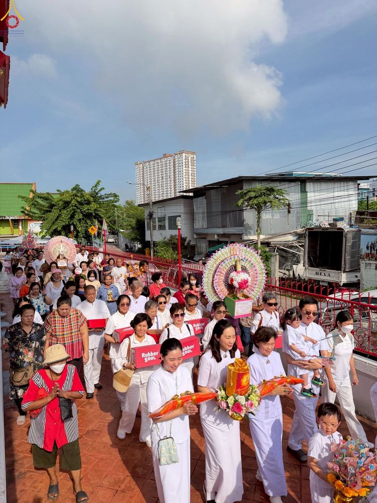 ภาพ No.252644:วันที่ 12 ตุลาคม พ.ศ. 2568 พิธีทอดกฐินสามัคคีทั่วไทย 30,000 วัด โดยคณะศิษยานุศิษย์ บูชาธรรม 81 ปี หลวงพ่อธัมมชโย ณ วัดฉัตรแก้วจงกลณี กรุงเทพมหานคร