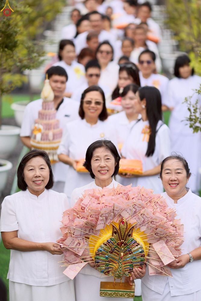 ภาพ No.272244:วันเสาร์ที่ 1 พฤศจิกายน พ.ศ. 2568 พิธีทอดกฐินสามัคคี สร้างกุฏิหมู่สามเณร ณ ศูนย์ปฏิบัติธรรมเบญจธรรม ปทุมธานี  ต.บ้านปทุม อ.สามโคก จ.ปทุมธานี