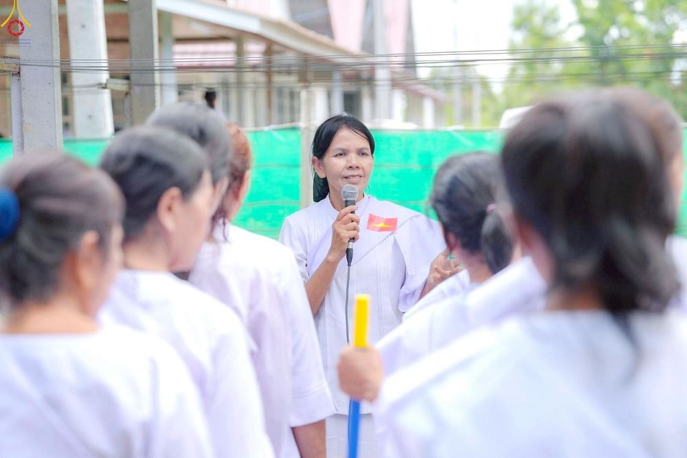 ภาพ No.247833:วันที่ 19-21 กันยายน พ.ศ. 2568 โครงการอบรมอุบาสิกาแก้ว รุ่นที่ 2 ณ ศูนย์ปฏิบัติธรรมจังหวัดบุรีรัมย์