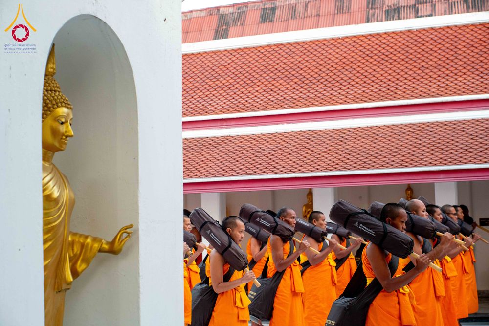 ภาพ No.294642:วันอาทิตย์ที่ 14 ธันวาคม พ.ศ.2568 พระธรรมยาตราปฏิบัติธรรมและถ่ายภาพหมู่ประวัติศาสตร์ ณ วัดสองพี่น้อง ต.ต้นตาล อ.สองพี่น้อง จ.สุพรรณบุรี ในโครงการธรรมยาตรา กตัญญูบูชา มหาปูชนียาจารย์ พระมงคลเทพมุนี(สด จนฺทสโร) พระผู้ปราบมาร อนุสรณ์สถาน 7 แห่ง ปีที่ 14