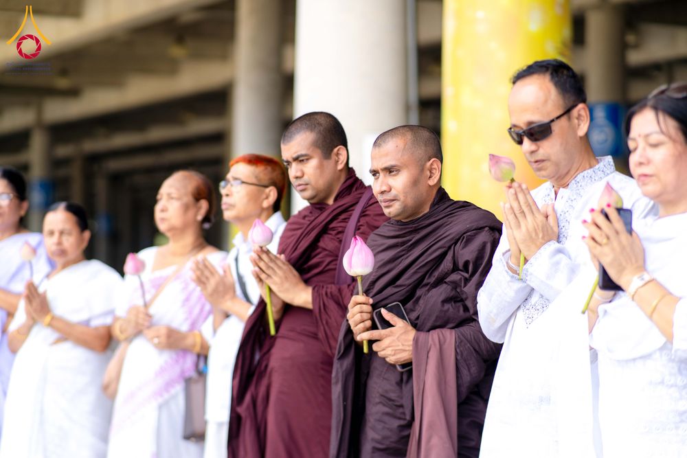 ภาพ No.338570:วันที่ 24 มิถุนายน - 5 กรกฎาคม พ.ศ.2569 ต้อนรับชาวต่างชาติจากประเทศโปแลนด์ มาเลเซีย อินเดีย บังคลาเทศ  และศรีลังกา เยี่ยมชมวัด นั่งสมาธิ และกราบสักการะพระมหาธรรมกายเจดีย์ ณ วัดพระธรรมกาย