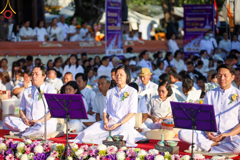 ภาพ No.311212:วันเสาร์ที่ 28 กุมภาพันธ์ พ.ศ. 2569 พิธีตักบาตรพระมหากุศล 11,250 รูป เฉลิมฉลอง 1,250 ปีศรีธรรมราชเจดีย์ สู่มรดกโลก ณ ถนนราชดำเนิน บริเวณหน้าวัดพระมหาธาตุวรมหาวิหาร อ.เมือง จ.นครศรีธรรมราช