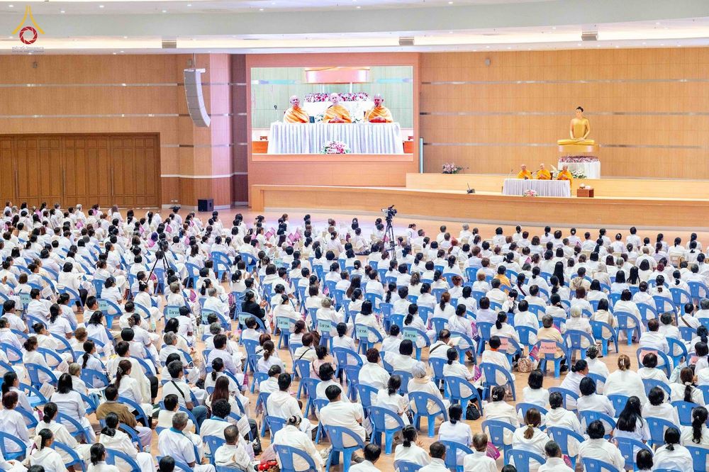 ภาพ No.344414:วันที่ 21-23 สิงหาคม พ.ศ. 2569 สัมมนารวมใจผู้นำบุญ บูชาธรรม 82 ปี หลวงพ่อธัมมชโย รุ่นที่ 1 กฐินสามัคคีทั่วไทย 30,000 วัด โครงการอุปสมบทบูชาธรรมมหาปูชนียาจารย์ 3,000 รูป  ณ ศูนย์ปฏิบัติธรรมเวิล์ดพีช วัลเล่ย์ จ.นครราชสีมา