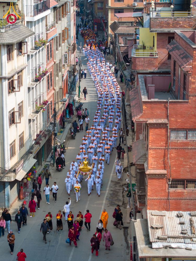 ภาพ No.129933:พิธีตัดปอยผมและแห่นาคธรรมทายาท ในโครงการบรรพชา 1,250 รูป ณ แดนประสูติ สวนลุมพินี ประเทศเนปาล วันที่ 2 มีนาคม พ.ศ. 2567