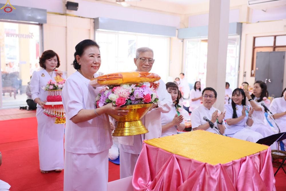 ภาพ No.291563:วันที่ 9 มกราคม พ.ศ. 2569 พิธีทอดผ้าป่าทำนุบำรุงศาสนสถาน ณ วัดเทพพล แขวงบางพรม เขตตลิ่งชัน กรุงเทพมหานคร ในโครงการธรรมยาตรา กตัญญูบูชา มหาปูชนียาจารย์ พระมงคลเทพมุนี(สด จนฺทสโร) พระผู้ปราบมาร อนุสรณ์สถาน 7 แห่ง ปีที่ 14