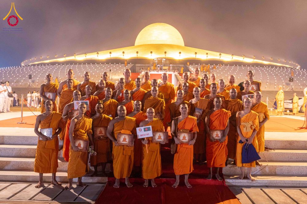 ภาพ No.312482:วันอังคารที่ 3 มีนาคม พ.ศ.2569 พิธีเวียนประทักษิณและจุดมาฆประทีป (ภาพชุดที่ 2) ณ ลานธรรมพระมหาธรรมกายเจดีย์ วัดพระธรรมกาย