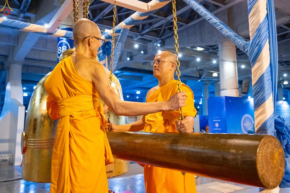 ภาพ No.337535:วันจันทร์ที่ 29 มิถุนายน พ.ศ.2569 (วันพระขึ้น 15 ค่ำ เดือน 8) พิธีบุพเปตพลี ครั้งที่ 184 ณ หอฉันคุณยายอาจารย์ฯ  พิธีสวดธัมมจักกัปปวัตนสูตร ครบ 8,495,000,000 จบ ณ มหาวิหารคด วัดพระธรรมกาย