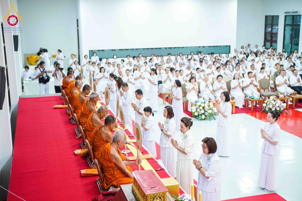 ภาพ No.316253:วันเสาร์ที่ 28 มีนาคม พ.ศ. 2569 พิธีบำเพ็ญกุศล คุณพ่อณรงค์ จินตมากุล  สิริอายุ 99 ปี 11 เดือน โยมบิดา พระครูปลัดรัตนวีรวัฒน์ (รังสฤษดิ์ อิทฺธิจินตโก) ที่ปรึกษาเจ้าคณะจังหวัดปทุมธานี เจ้าอาวาสวัดพระธรรมกาย  ณ ห้องปลูกศรัทธา 2 วัดพระธรรมกาย ปทุมธานี