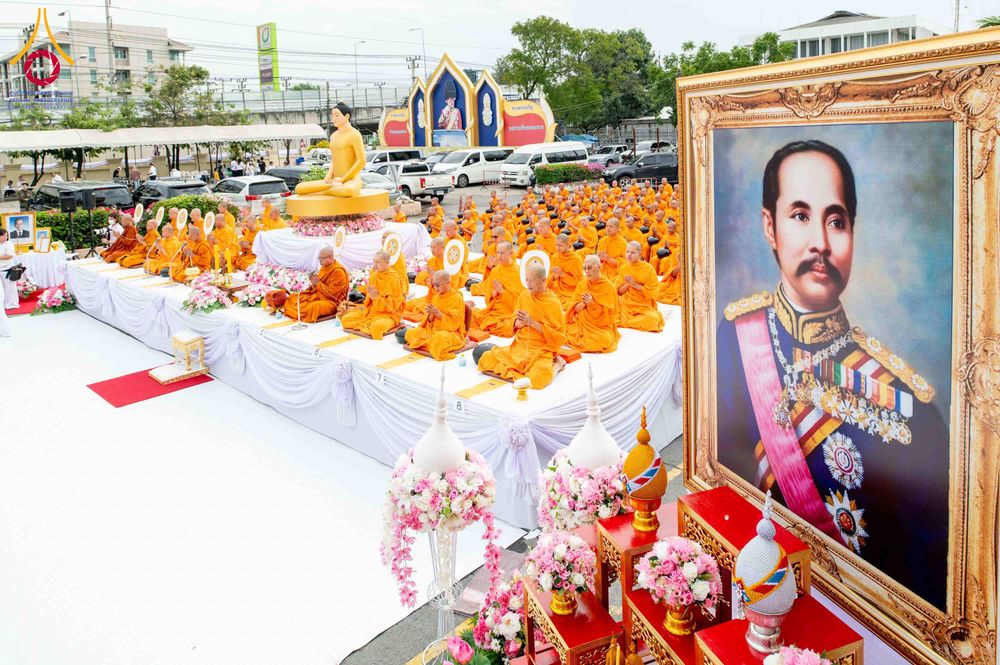 ภาพ No.347008:วันอาทิตย์ที่ 30 สิงหาคม พ.ศ. 2569  พิธีทำบุญตักบาตรพระ 123 รูป เนื่องในโอกาสครบรอบ 122 ปี แห่งการก่อตั้งอำเภอคลองหลวง จังหวัดปทุมธานี ณ บริเวณหน้าที่ว่าการอำเภอคลองหลวง