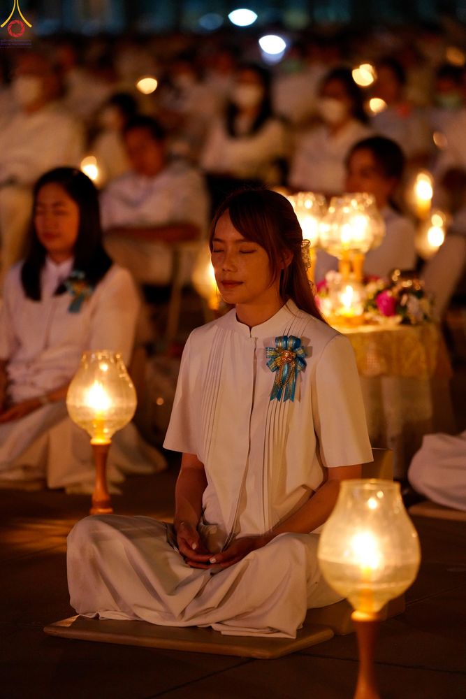 ภาพ No.308076:วันที่ 31 มกราคม พ.ศ. 2569 พิธีจุดประทีปธรรมถวายเป็นพุทธบูชา  และบูชาธรรมมหาปูชนียาจารย์ (ภาพชุดที่ 3) ณ วัดพระธรรมกาย ปทุมธานี ในโครงการธรรมยาตรา กตัญญูบูชา มหาปูชนียาจารย์ พระมงคลเทพมุนี(สด จนฺทสโร) พระผู้ปราบมาร อนุสรณ์สถาน 7 แห่ง ปีที่ 14