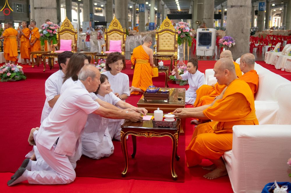 ภาพ No.323478:วันที่ 22 เมษายน พ.ศ.2569(วันคุ้มครองโลก) งานถวายมหาสังฆทาน 40,000 กว่าวัดทั่วประเทศ การเดินทางเข้าวัด , การต้อนรับปฏิสันถารพระสังฆาธิการ  ,  การจัดเตรียมภัตตาหาร , การลงทะเบียน