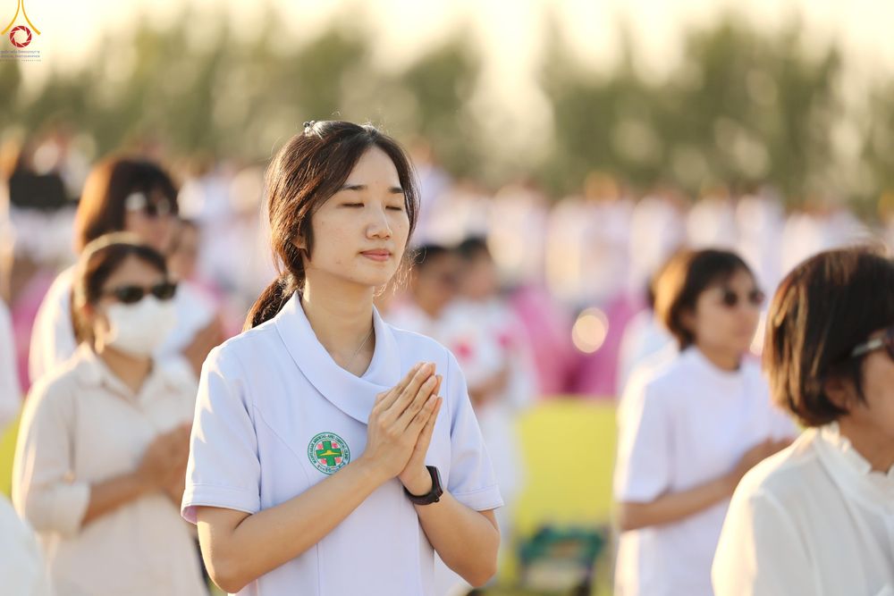 ภาพ No.301950:วันที่ 23 มกราคม พ.ศ. 2569 พิธีจุดประทีปธรรมถวายเป็นพุทธบูชา และบูชาธรรมมหาปูชนียาจารย์  ณ อนุสรณ์สถานลำดับที่ 5 สถานที่เผยแผ่วิชชาธรรมกายครั้งแรก อนุสรณ์สถานบางปลา วัดบางปลา อำเภอบางเลน จังหวัดนครปฐม ในโครงการธรรมยาตรา กตัญญูบูชา มหาปูชนียาจารย์ พระมงคล