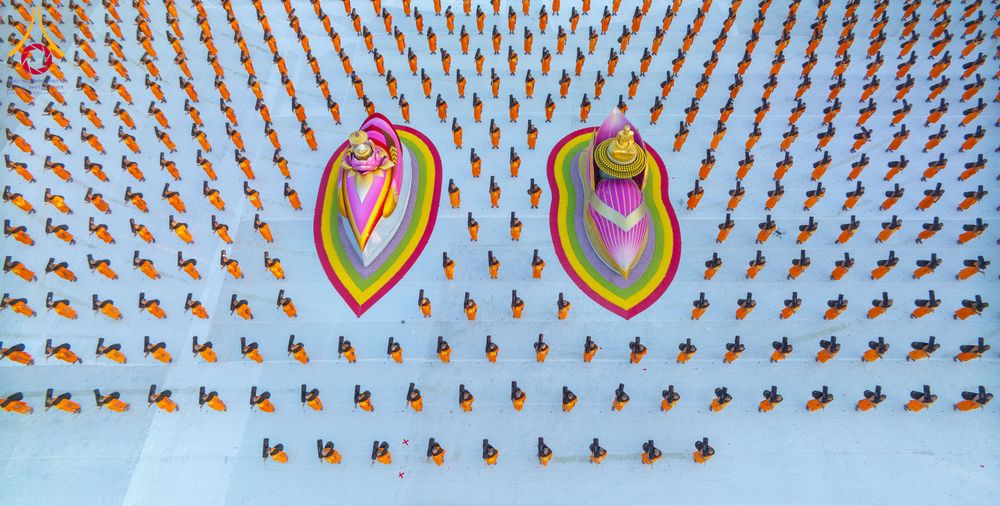 ภาพ No.290678:วันที่ 8 มกราคม พ.ศ. 2569 พระธรรมยาตราปฏิบัติธรรม และถ่ายภาพหมู่ประวัติศาสตร์ ในโครงการธรรมยาตรา กตัญญูบูชามหาปูชนียาจารย์ พระมงคลเทพมุนี(สด จนฺทสโร) พระผู้ปราบมาร อนุสรณ์สถาน 7 แห่ง ปีที่ 14 ณ อนุสรณ์สถานคลองบางนางแท่น อ.สามพราน จ.นครปฐม