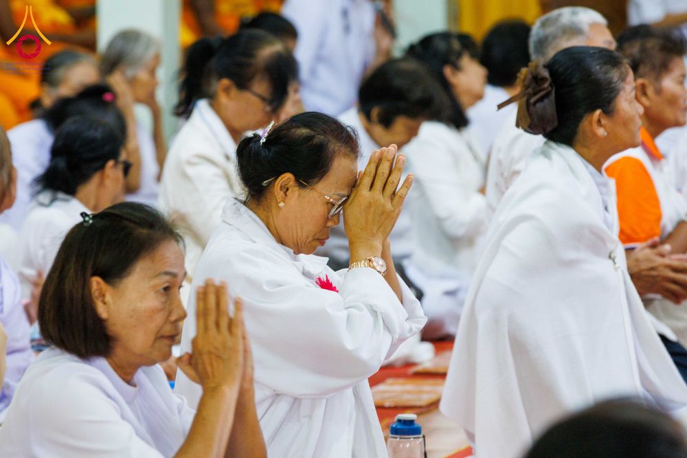 ภาพ No.296392:วันที่ 16 มกราคม พ.ศ. 2569 พิธีทอดผ้าป่าทำนุบำรุงศาสนสถาน ณ วัดโพธิ์เอน ต.บางขุนกอง อ.บางกรวย จ.นนทบุรี อนุสรณ์สถานลำดับที่ 4 สถานที่เกิดด้วยกายธรรม ในโครงการธรรมยาตรา กตัญญูบูชา มหาปูชนียาจารย์ พระมงคลเทพมุนี(สด จนฺทสโร) พระผู้ปราบมาร อนุสรณ์สถาน 7 แห่ง