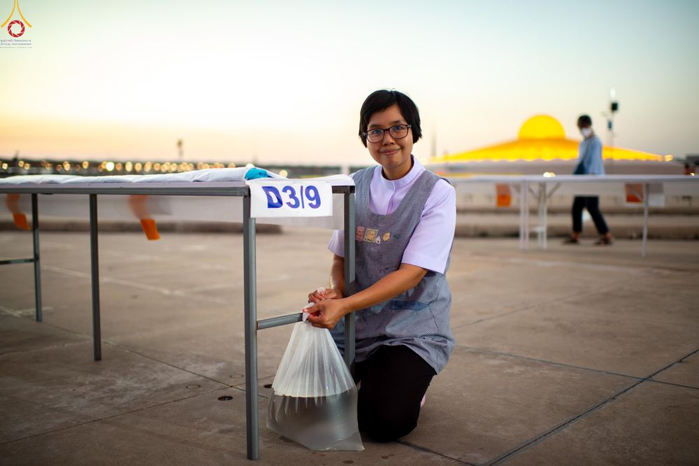 ภาพ No.320451:วันที่ 9 เมษายน พ.ศ.2569 การเตรียมงาน มัดถุงน้ำ ถ่วงขาโต๊ะไทยธรรม เพื่องานถวายมหาสังฆทาน 40,000 กว่าวัดทั่วประเทศ วันคุ้มครองโลก 22 เมษายน พ.ศ.2569 วัดพระธรรมกาย