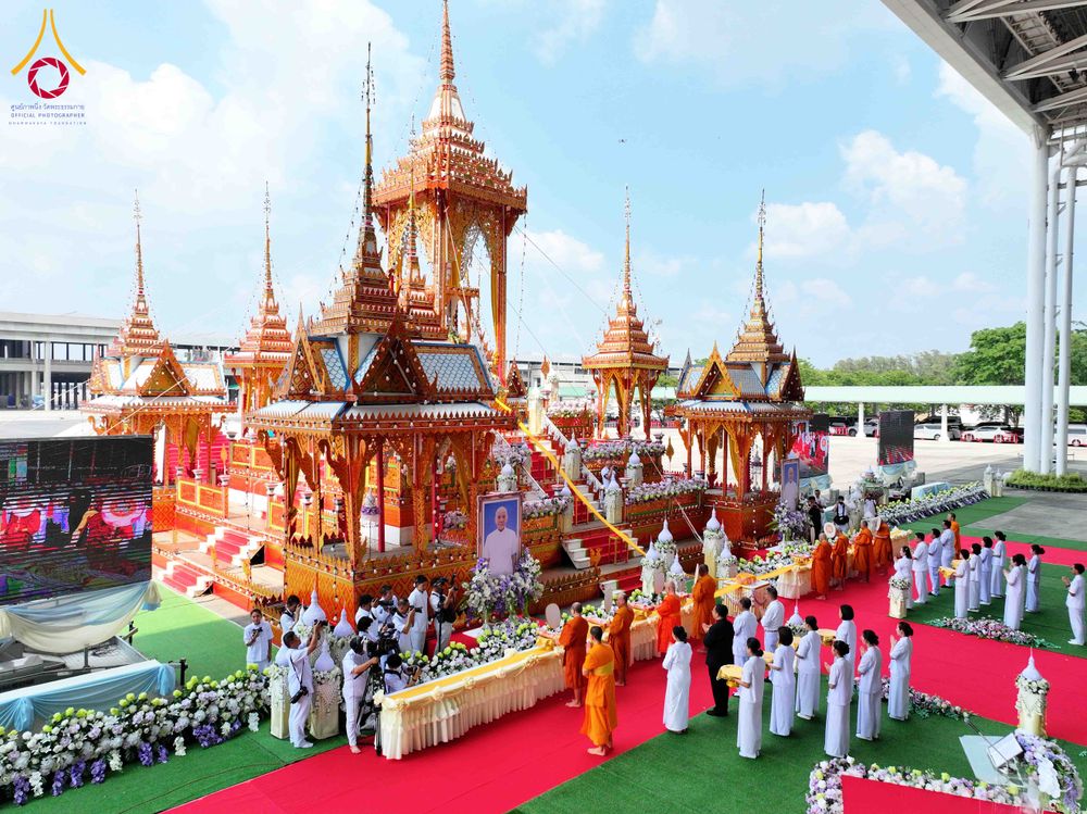 ภาพ No.316586:วันอาทิตย์ที่ 29 มีนาคม พ.ศ. 2569 พิธีทอดผ้าบังสุกุลและพิธีชำระร่าง โยมพ่อณรงค์ จินตมากุล  สิริอายุ 99 ปี 11 เดือน โยมบิดา พระครูปลัดรัตนวีรวัฒน์ (รังสฤษดิ์ อิทฺธิจินตโก) ที่ปรึกษาเจ้าคณะจังหวัดปทุมธานี เจ้าอาวาสวัดพระธรรมกาย  ณ ฌาปนสถานชั่วคราว ทางเข้า 