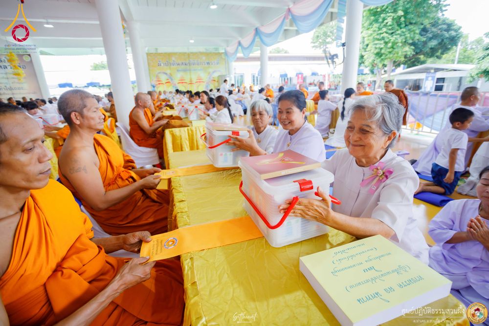 ภาพ No.339924:วันที่ 19 กรกฎาคม พ.ศ.2569 พิธีถวายมหาสังฆทาน 82 วัด บูชาธรรม 82 ปี หลวงพ่อธัมมชโย (ครั้งที่ 3)  ณ ศูนย์ปฏิบัติธรรมสวนผึ้ง อำเภอสวนผึ้ง จังหวัดราชบุรี