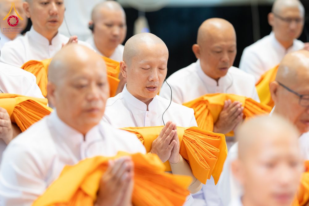 ภาพ No.286586:วันเสาร์ที่ 12 กรกฏาคม พ.ศ.2568 พิธีบรรพชาอุปสมบท  โครงการบรรพชาอุปสมบทหมู่ ธรรมทายาทนานาชาติ(ภาคภาษาจีน), โครงการบรรพชาสามเณร โรงเรียนนานาชาติ รุ่นที 14