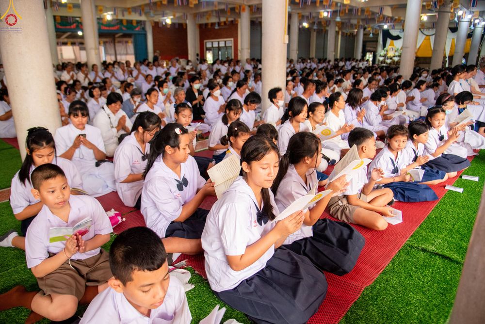 ภาพ No.301251:วันที่ 22 มกราคม พ.ศ. 2569 พิธีทอดผ้าป่าทำนุบำรุงศาสนสถาน ณ วัดใหม่พิบูลย์ผล อ.สองพี่น้อง จ.สุพรรณบุรี ในโครงการธรรมยาตรา กตัญญูบูชา มหาปูชนียาจารย์ พระมงคลเทพมุนี(สด จนฺทสโร) พระผู้ปราบมาร อนุสรณ์สถาน 7 แห่ง ปีที่ 14